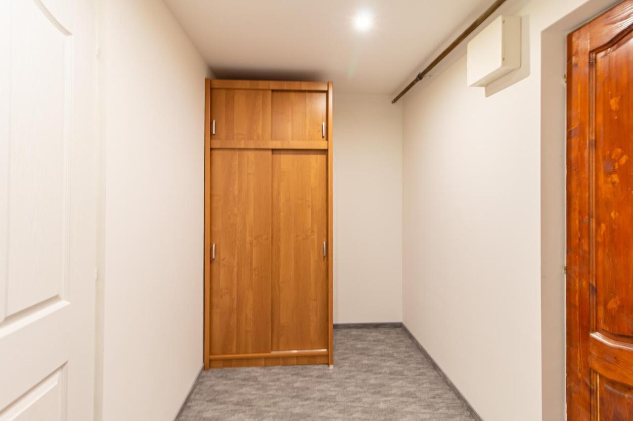 Deli Terasz A Apartman Free Parking, Self-Check-In Anytime Γκιόρ Εξωτερικό φωτογραφία